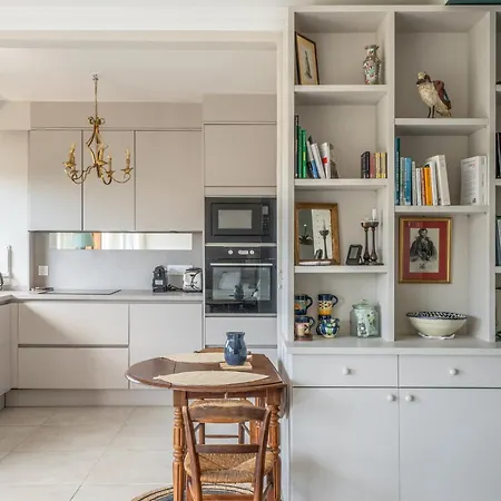 L élysée 125 Spacieux Avec Vue&parking Apartamento